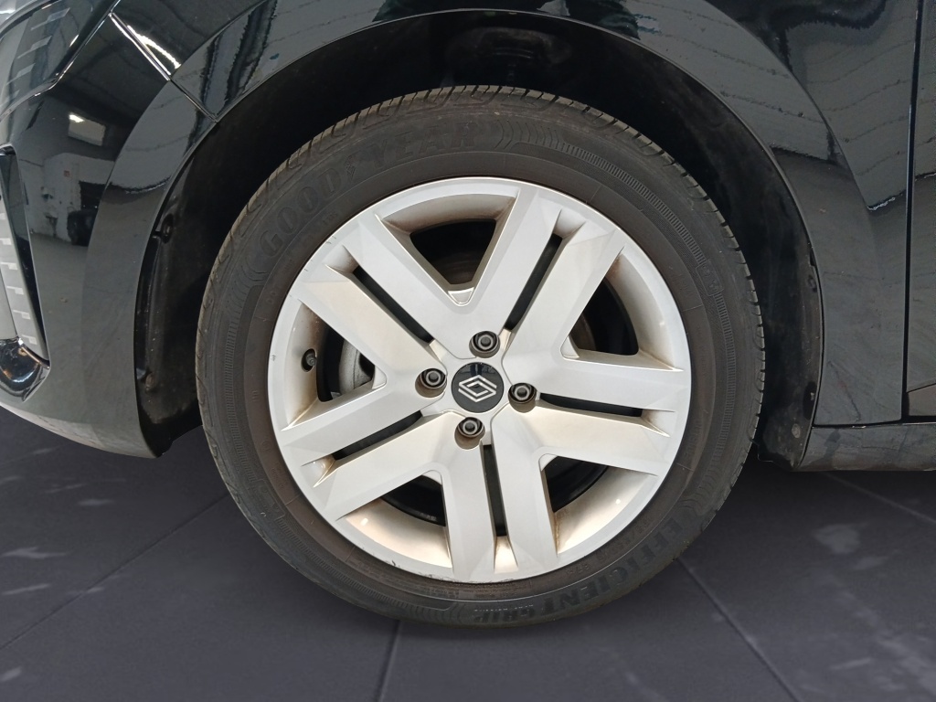 72568_p51 - RENAULT - CLIO - 2025 - photo 9