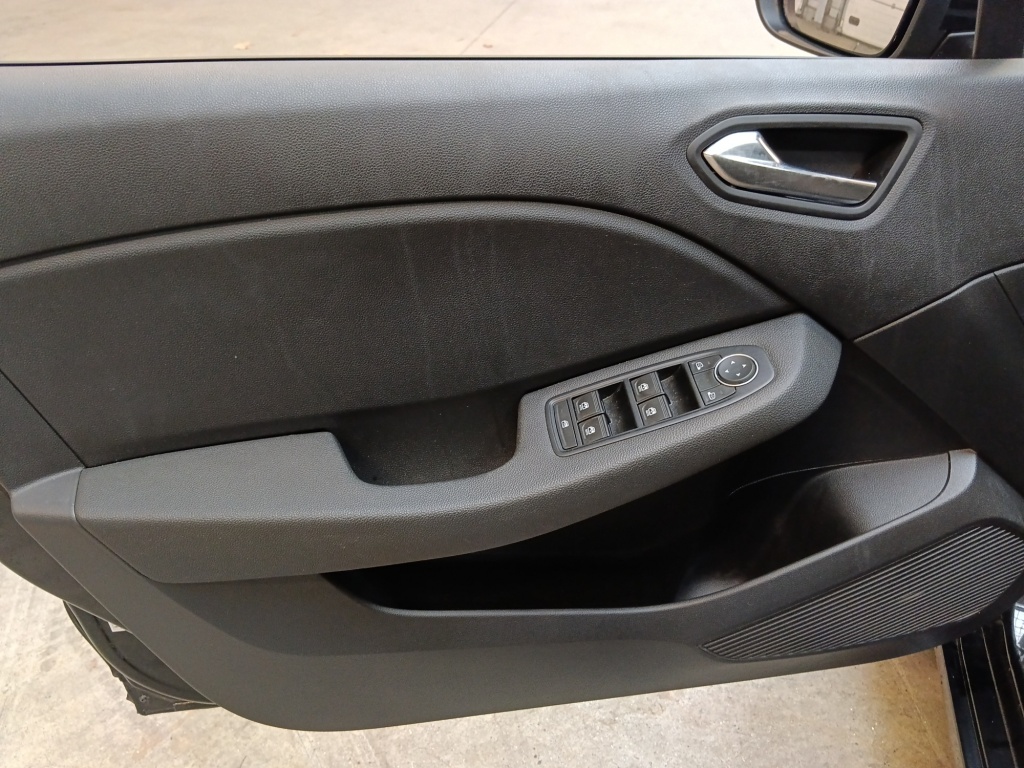 72569_p51 - RENAULT - CLIO - 2025 - photo 11