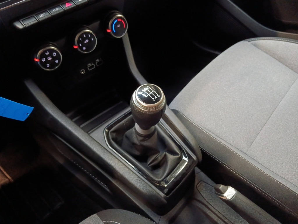 72569_p51 - RENAULT - CLIO - 2025 - photo 15