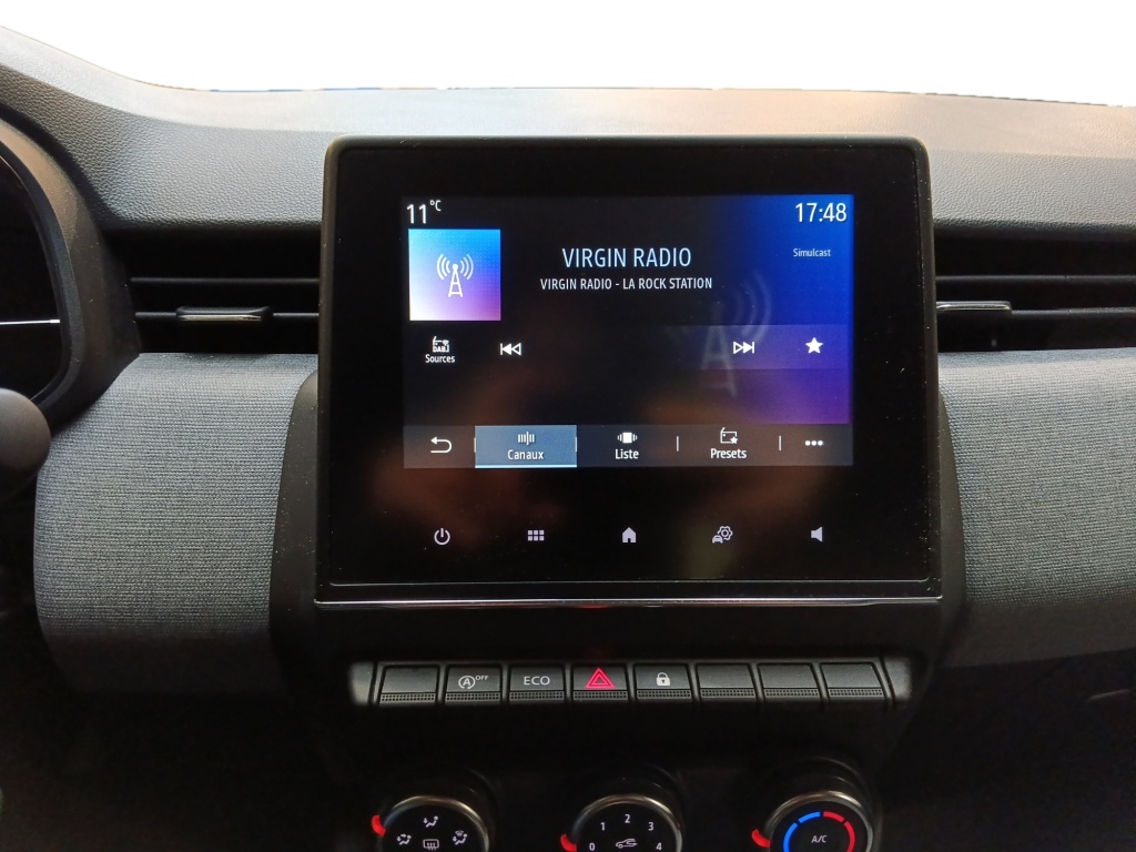 72569_p51 - RENAULT - CLIO - 2025 - photo 17