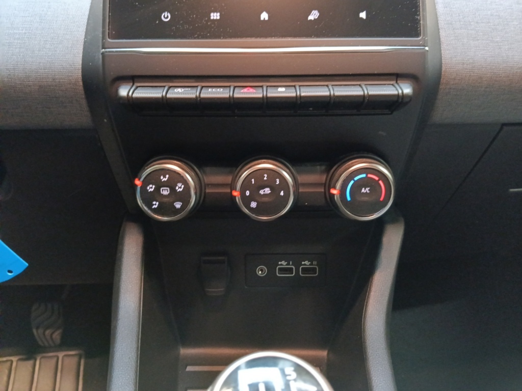 72569_p51 - RENAULT - CLIO - 2025 - photo 20