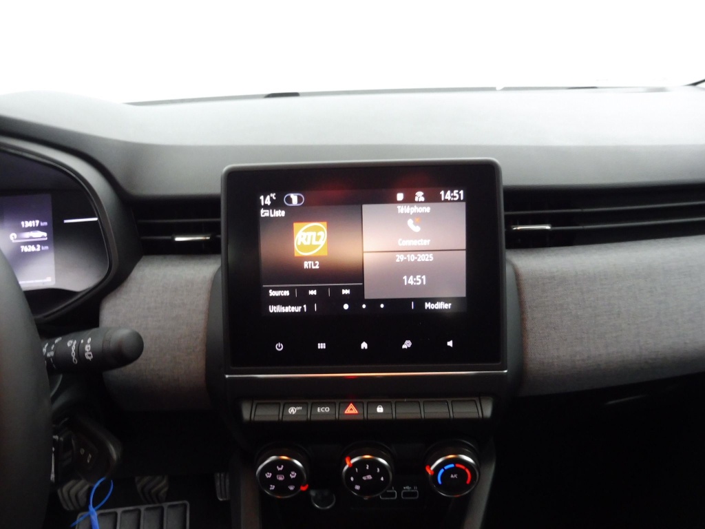 71344_p51 - RENAULT - CLIO - 2025 - photo 10