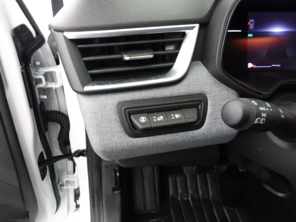 71344_p51 - RENAULT - CLIO - 2025 - photo 7