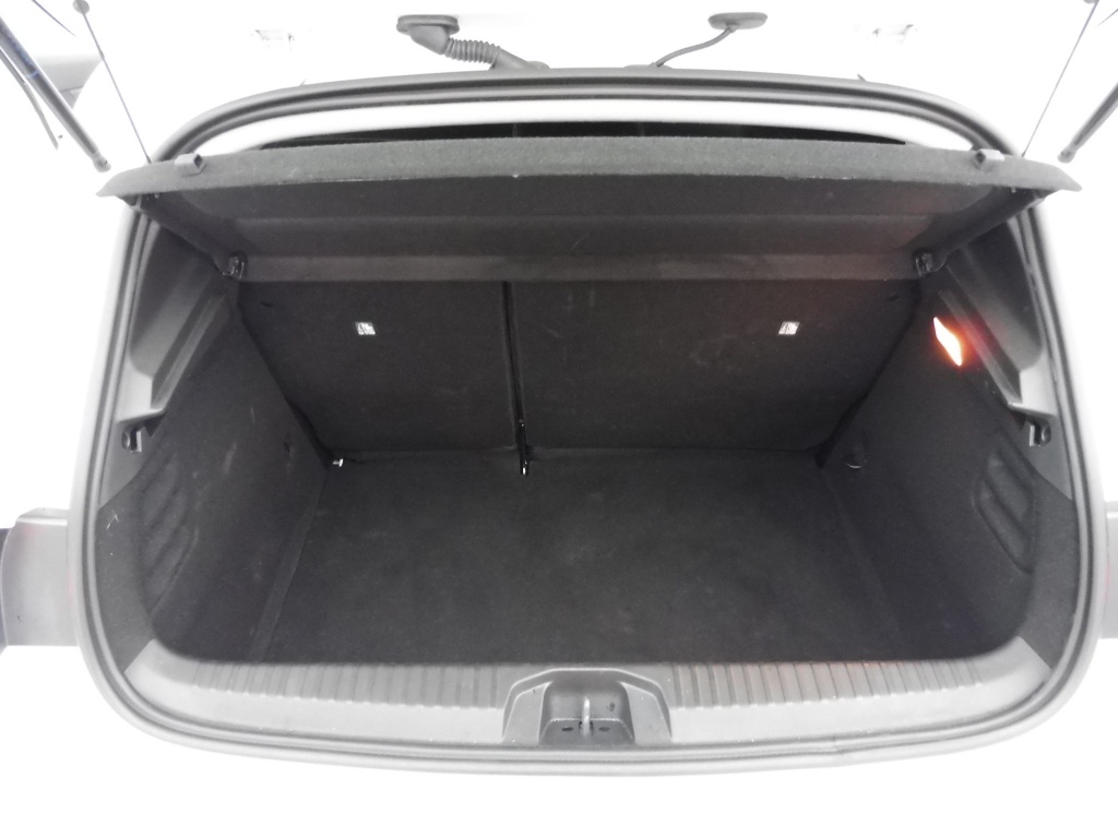 71344_p51 - RENAULT - CLIO - 2025 - photo 9