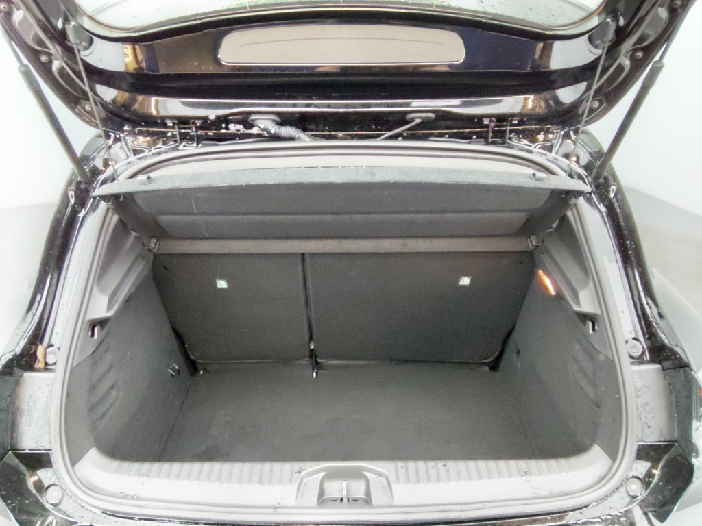 72476_p51 - RENAULT - CLIO - 2025 - photo 11