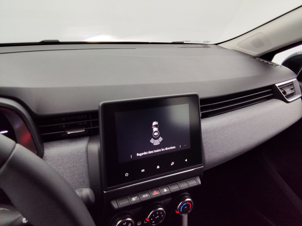 72476_p51 - RENAULT - CLIO - 2025 - photo 6