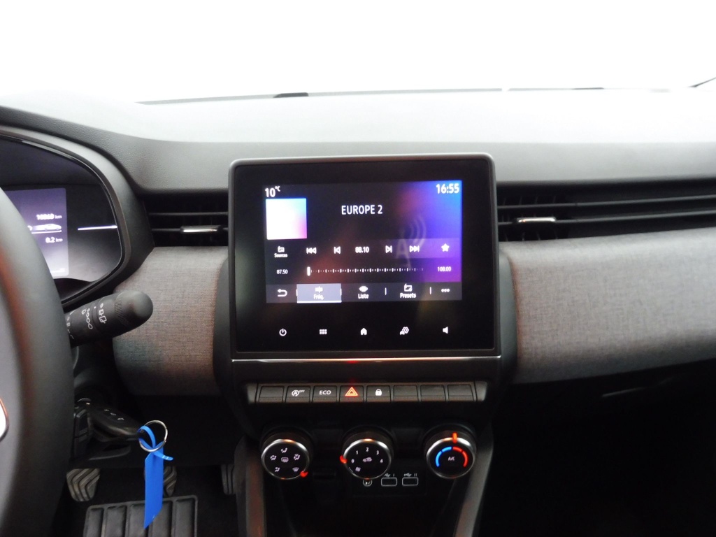 72488_p51 - RENAULT - CLIO - 2025 - photo 10