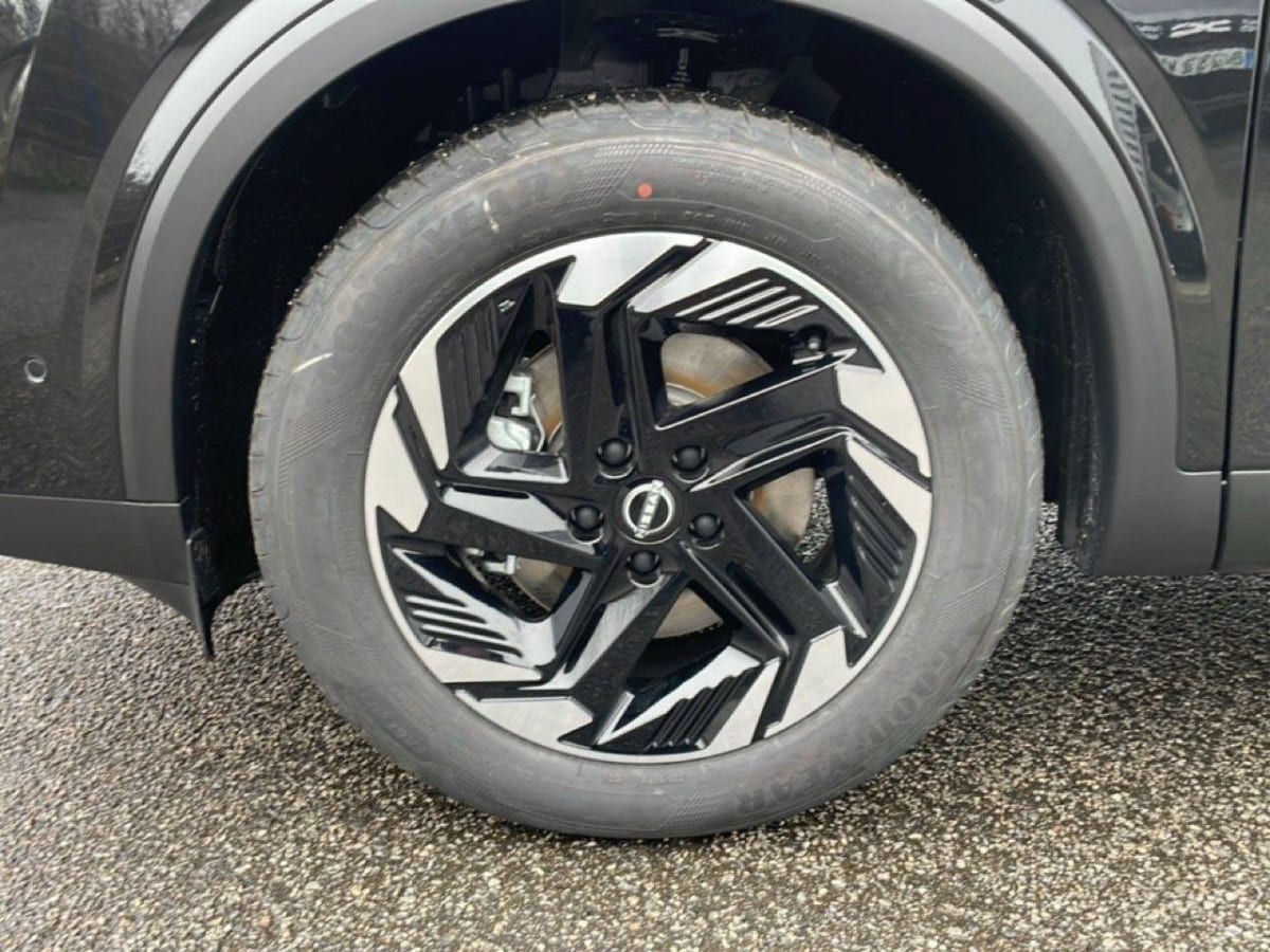 381103_p2 - NISSAN - QASHQAI - 2025 - photo 9