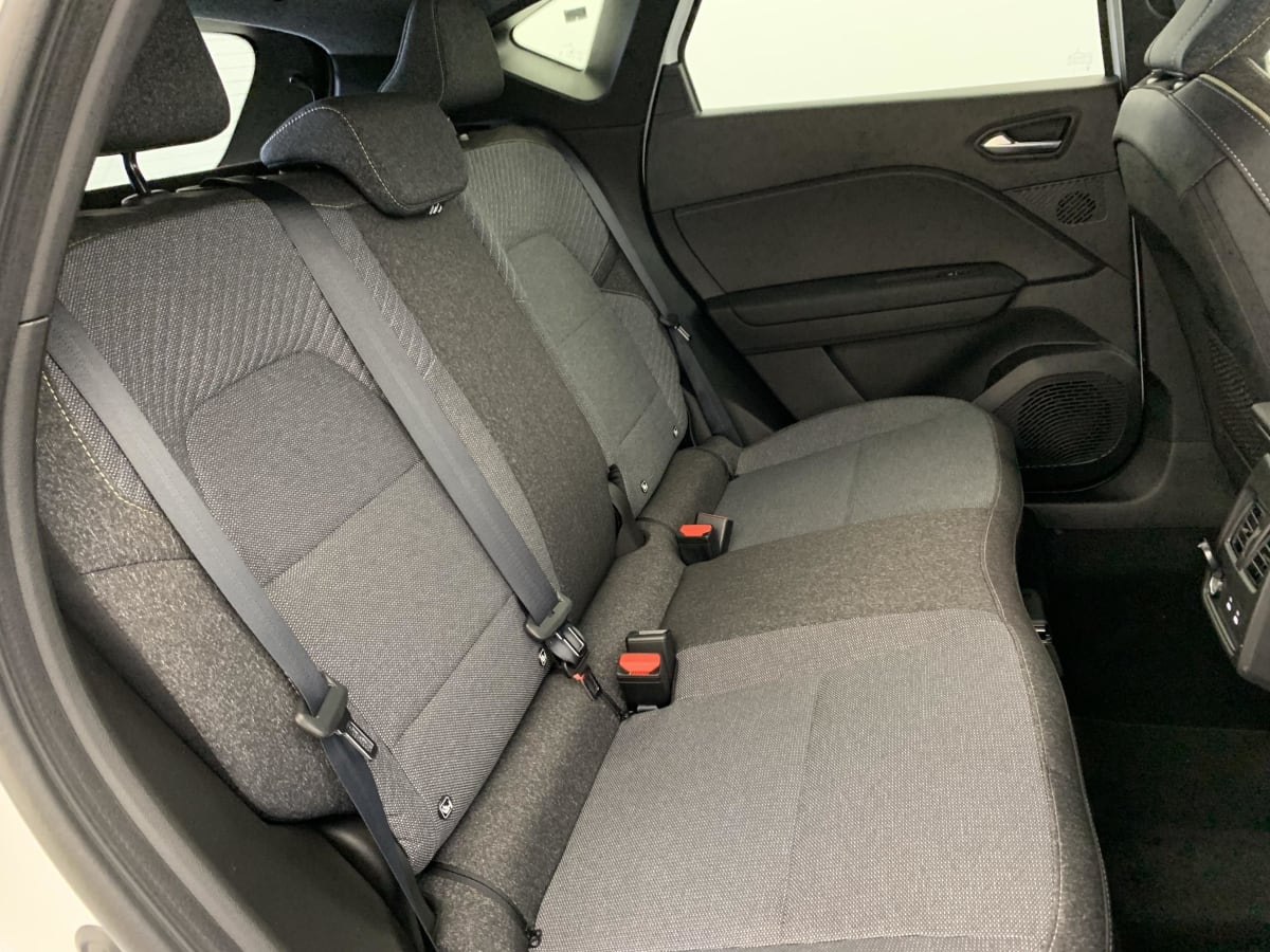 383769_p2 - RENAULT - CAPTUR - 2026 - photo 10