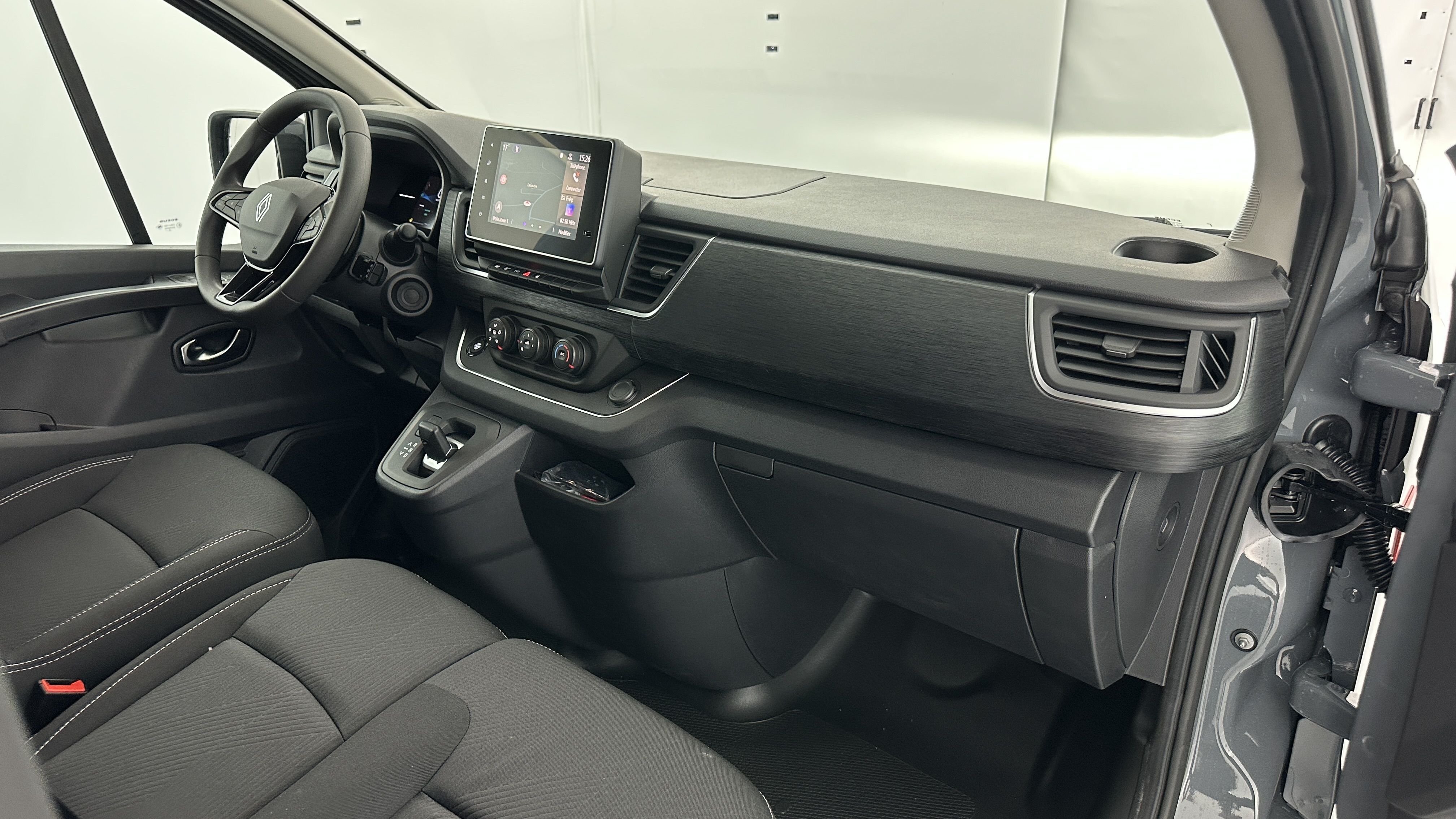 GLI00026348_p53 - RENAULT TRUCKS - TRAFIC COMBI - 2026 - photo 7