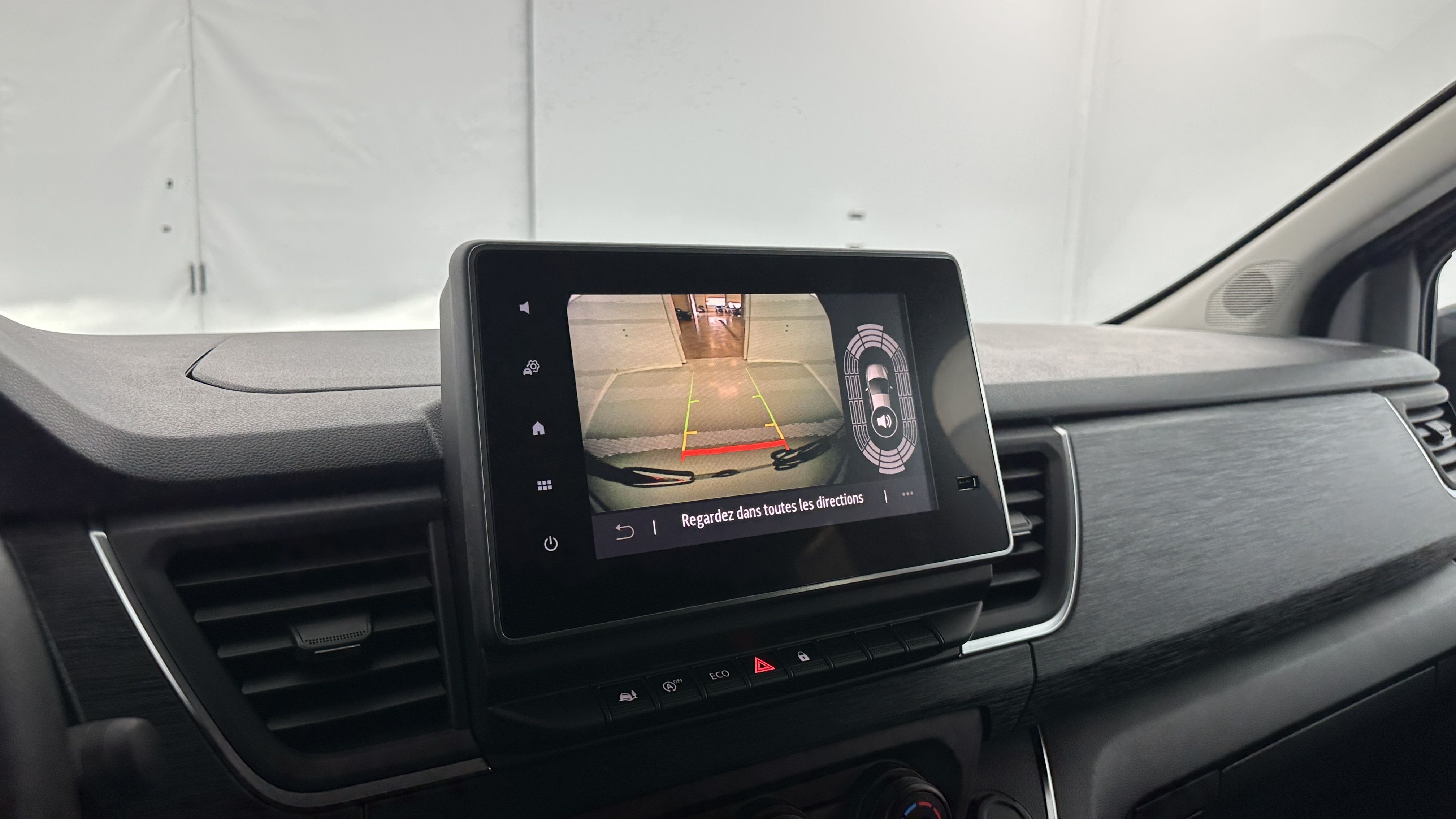 GLI00026348_p53 - RENAULT TRUCKS - TRAFIC COMBI - 2026 - photo 17