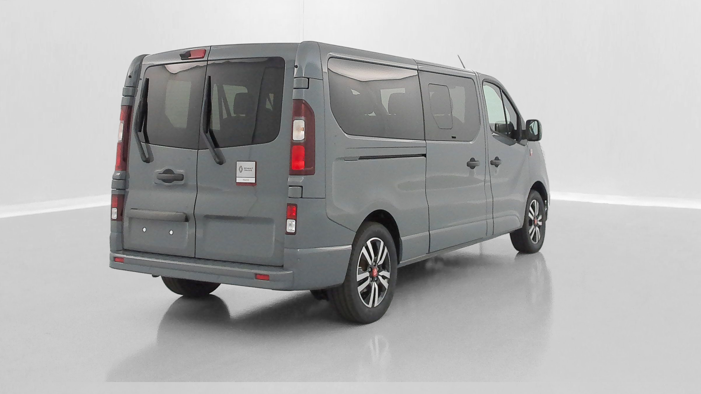 GLI00026348_p53 - RENAULT TRUCKS - TRAFIC COMBI - 2026 - photo 21