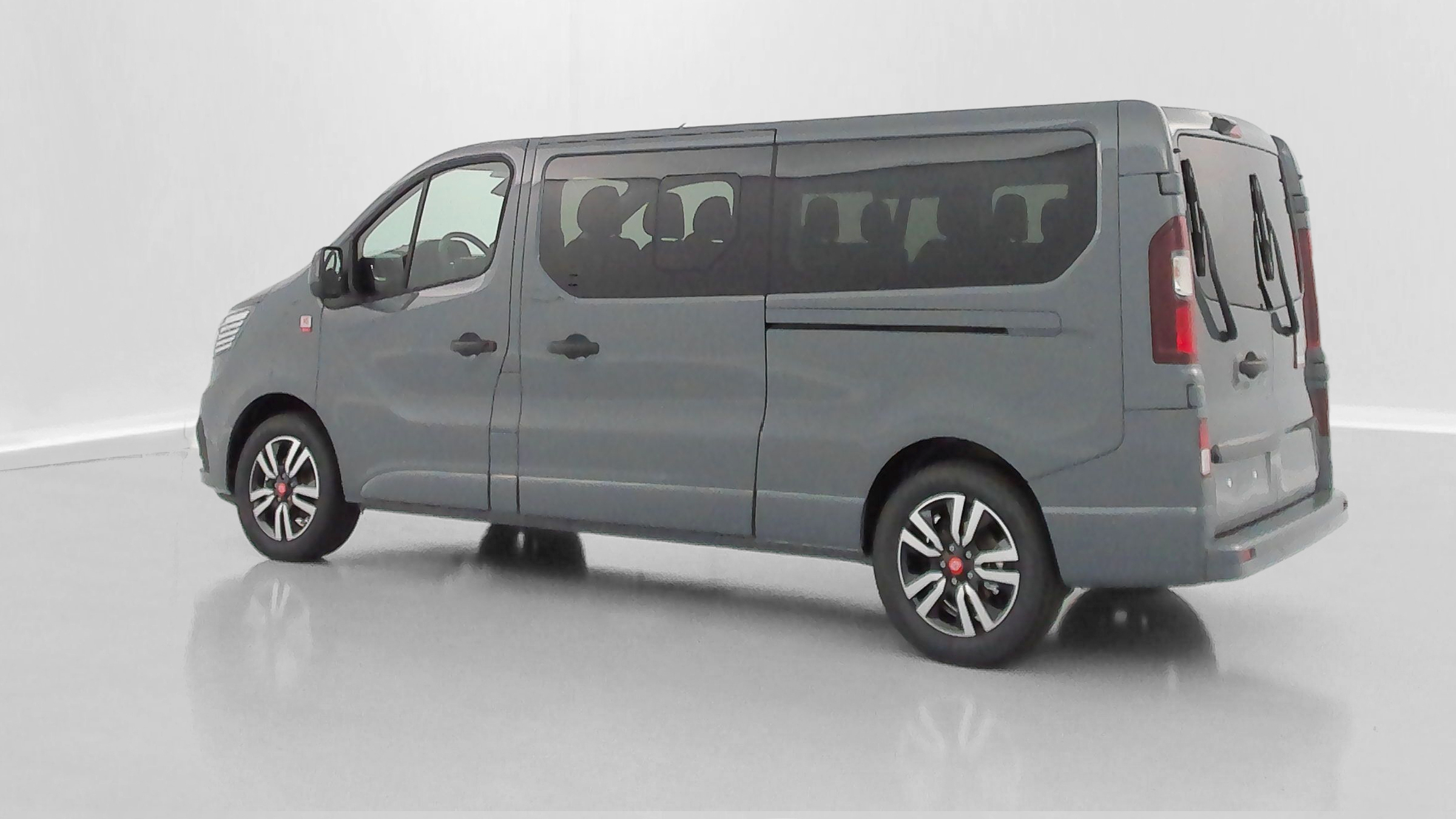 GLI00026348_p53 - RENAULT TRUCKS - TRAFIC COMBI - 2026 - photo 24