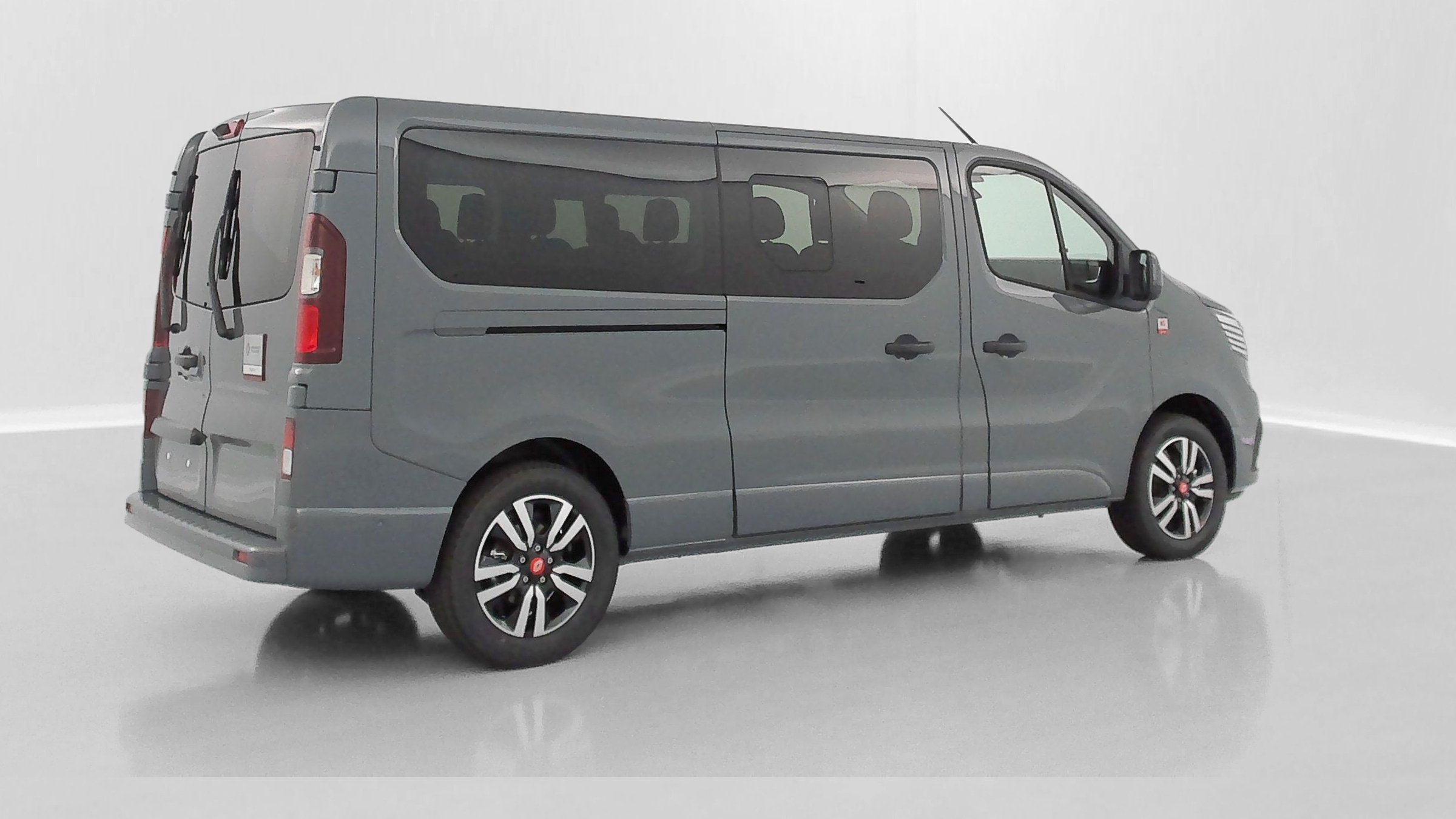 GLI00026348_p53 - RENAULT TRUCKS - TRAFIC COMBI - 2026 - photo 25