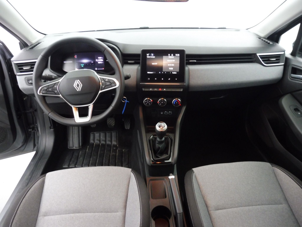 72420_p51 - RENAULT - CLIO - 2025 - photo 13