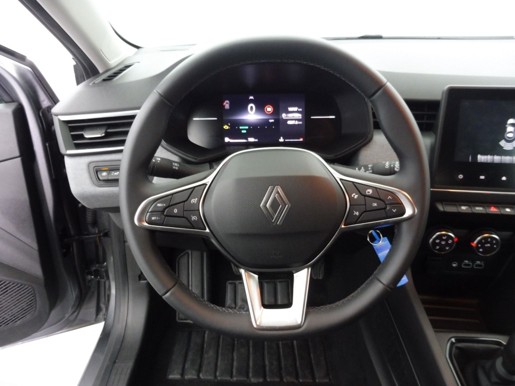 72420_p51 - RENAULT - CLIO - 2025 - photo 14