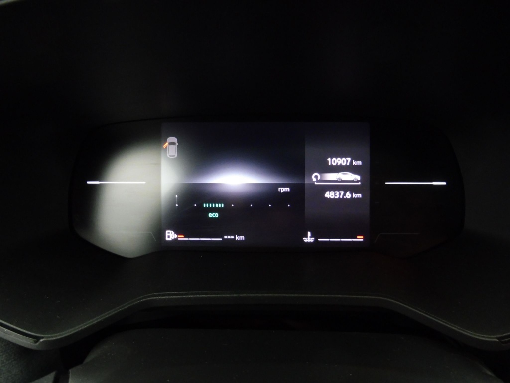 72420_p51 - RENAULT - CLIO - 2025 - photo 8