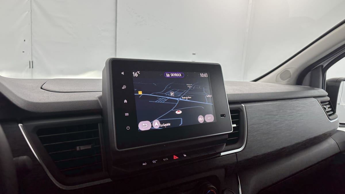 384542_p2 - RENAULT - TRAFIC - 2026 - photo 8