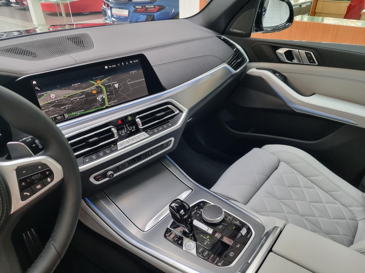 0679-0000787_p68 - BMW - X5 - 2025 - photo 3