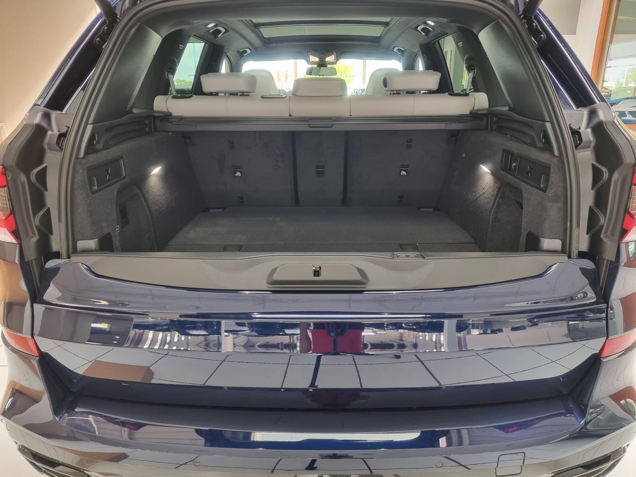 0679-0000787_p68 - BMW - X5 - 2025 - photo 12