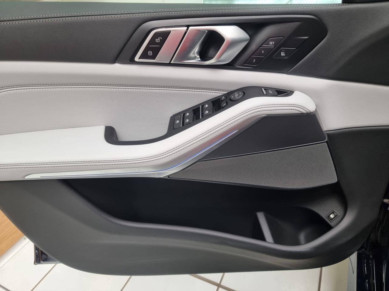 0679-0000787_p68 - BMW - X5 - 2025 - photo 17