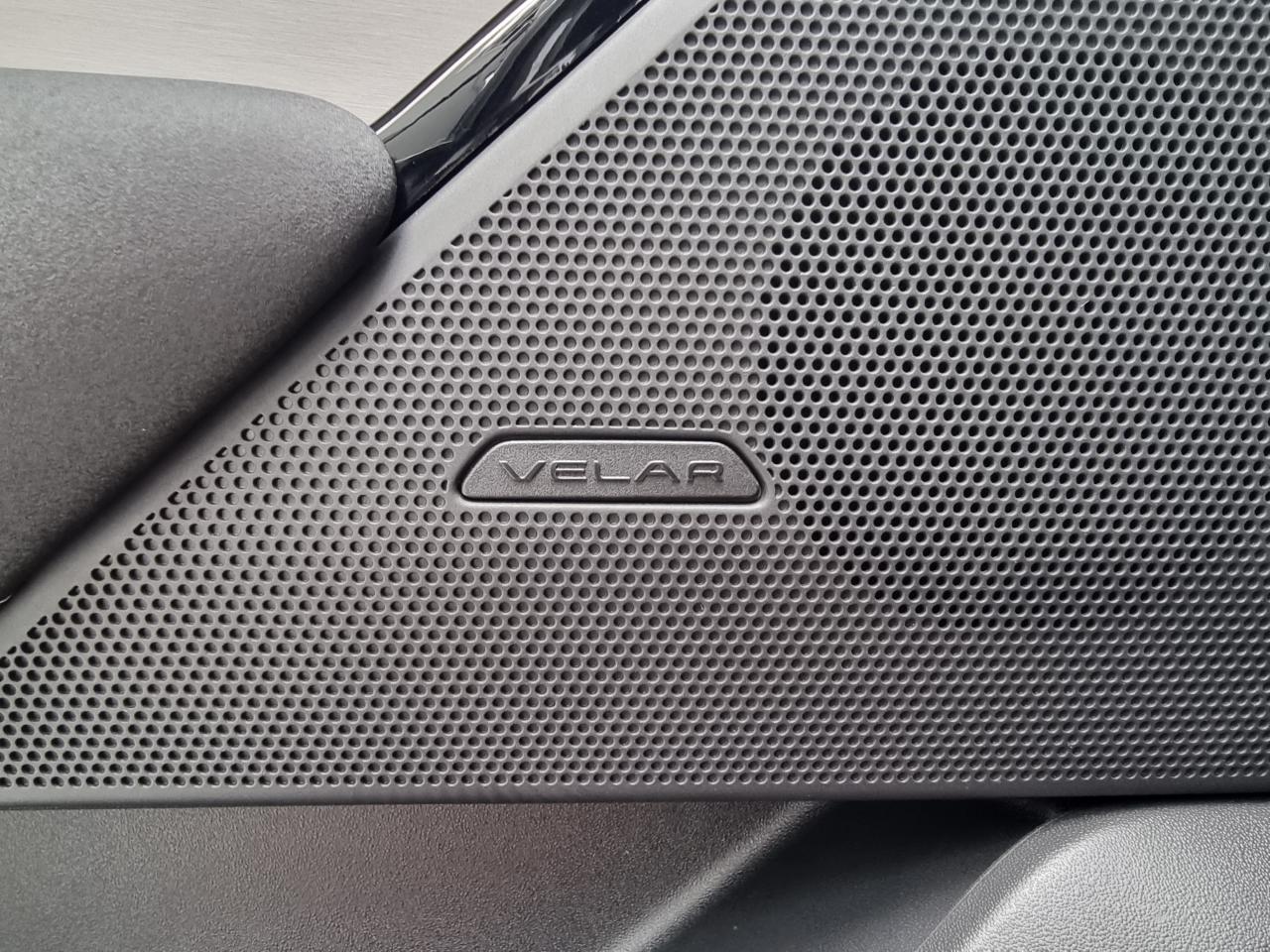 0679-0001101_p68 - LAND ROVER - VELAR - 2023 - photo 17