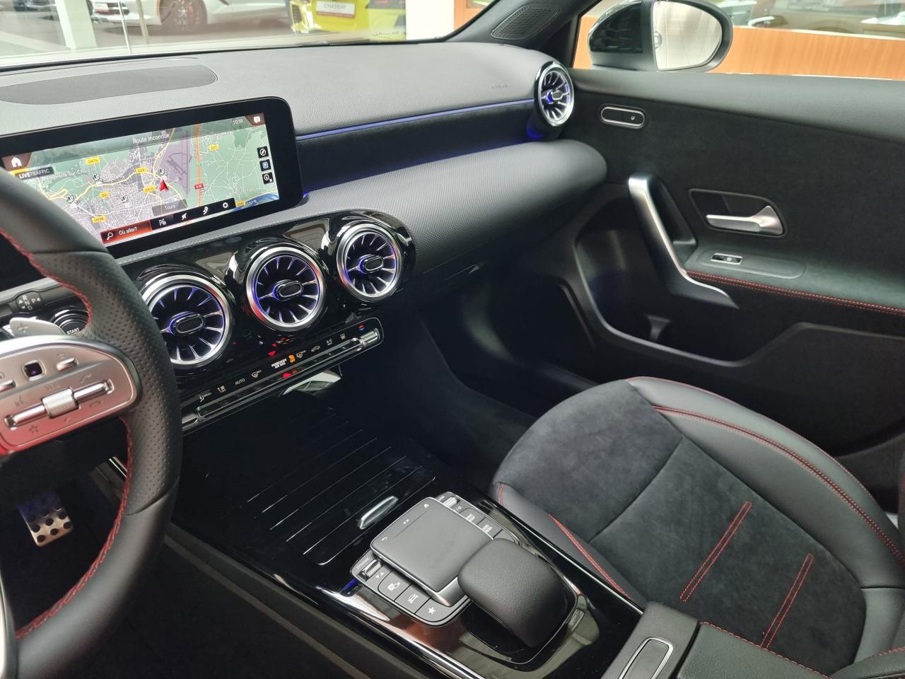 0679-0001408_p68 - MERCEDES - CLASSE A - 2022 - photo 4