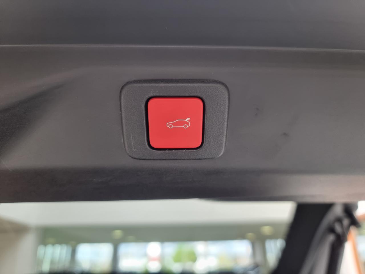 0679-0002604_p68 - PEUGEOT - 3008 - 2024 - photo 13