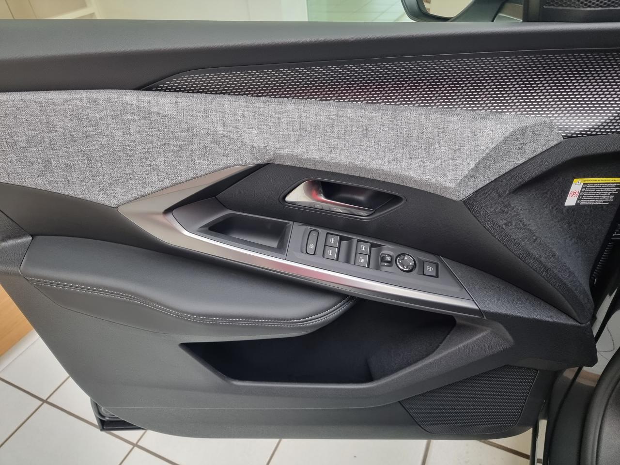 0679-0002604_p68 - PEUGEOT - 3008 - 2024 - photo 16