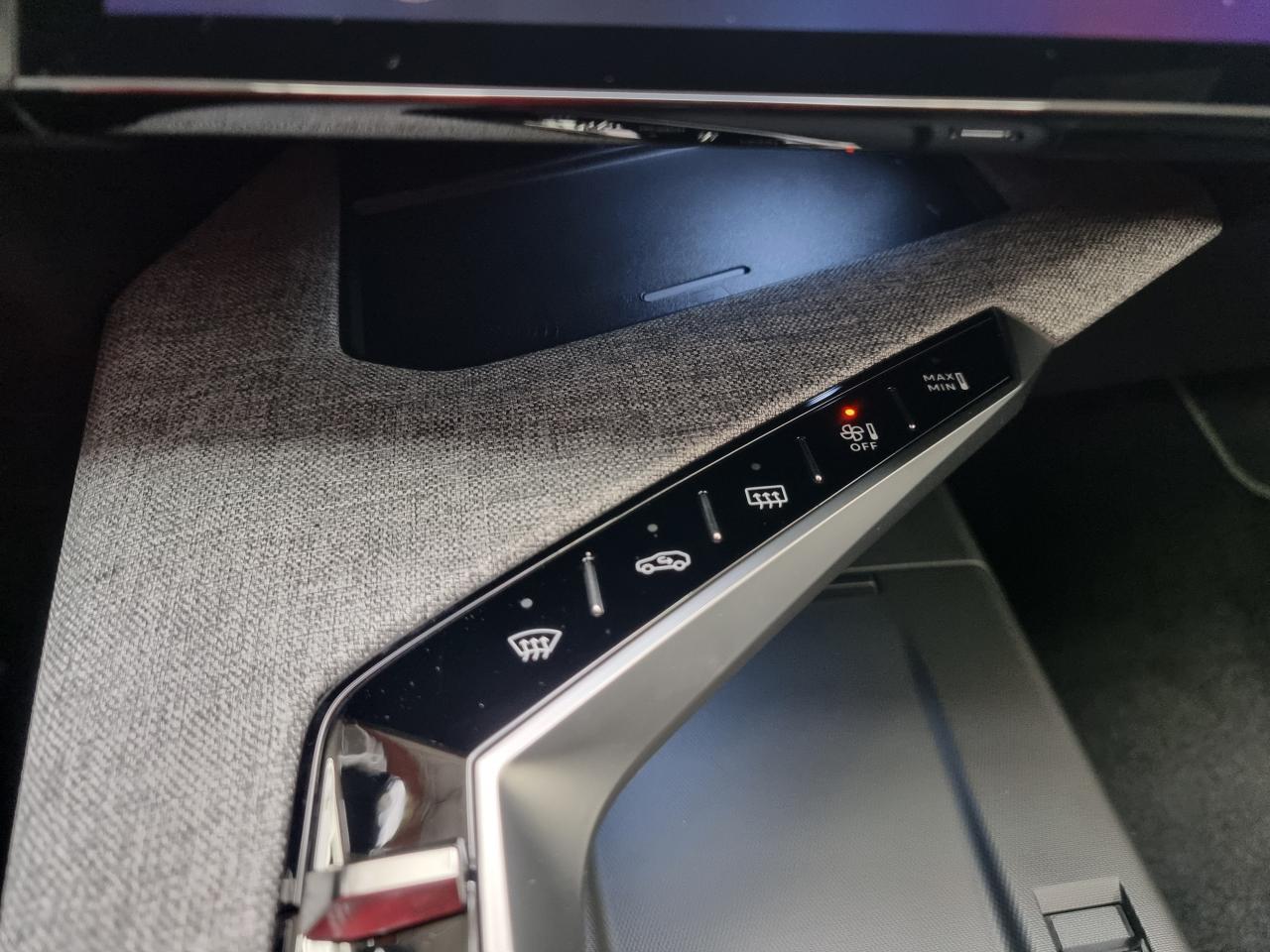 0679-0002604_p68 - PEUGEOT - 3008 - 2024 - photo 17