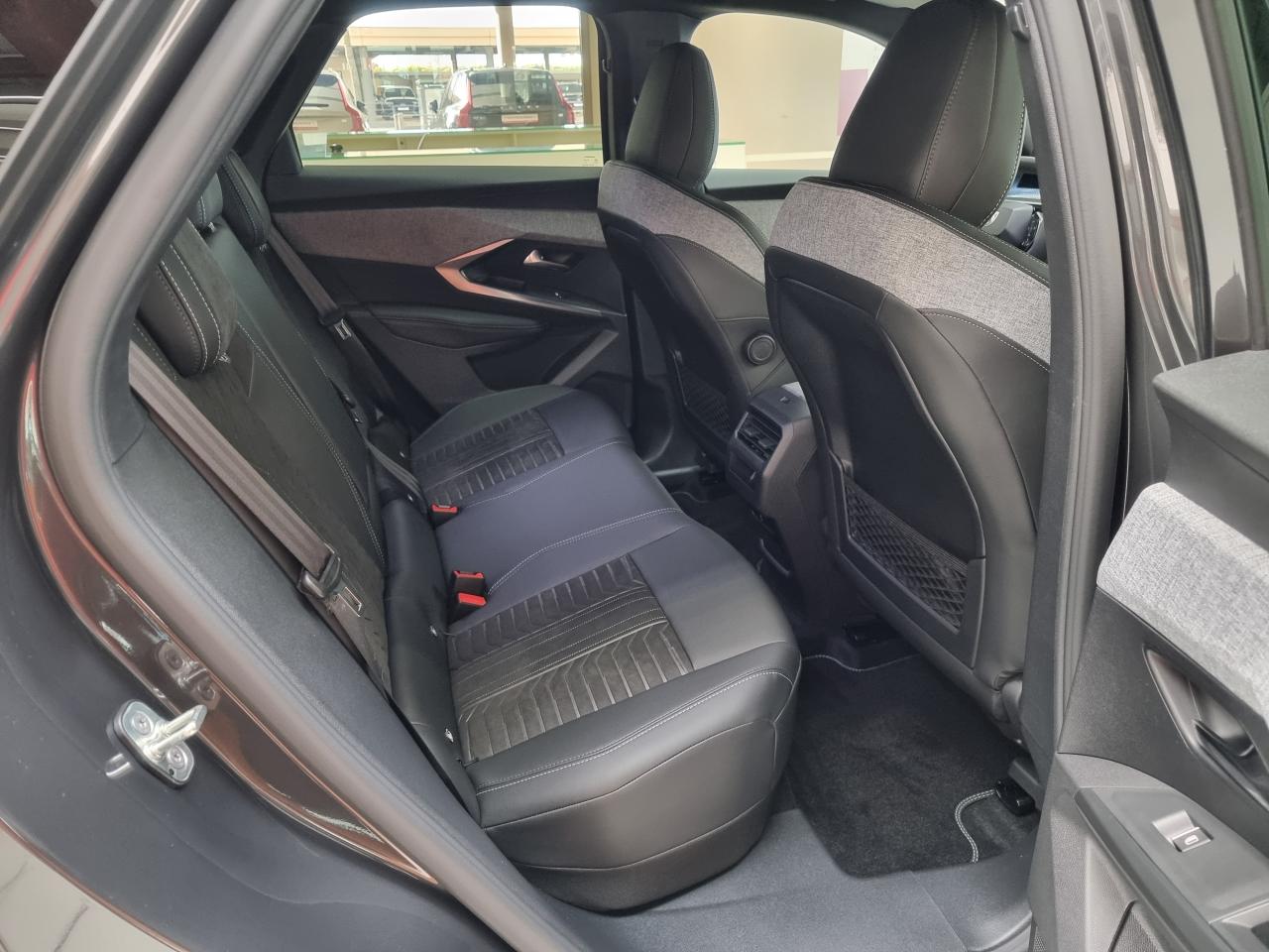 0679-0002604_p68 - PEUGEOT - 3008 - 2024 - photo 25