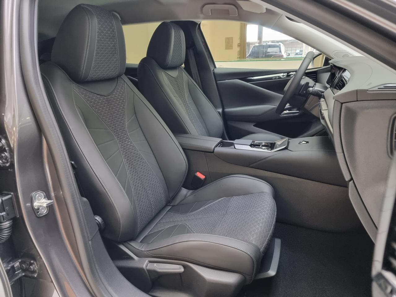 0679-0002638_p68 - DS - DS 4 - 2024 - photo 10