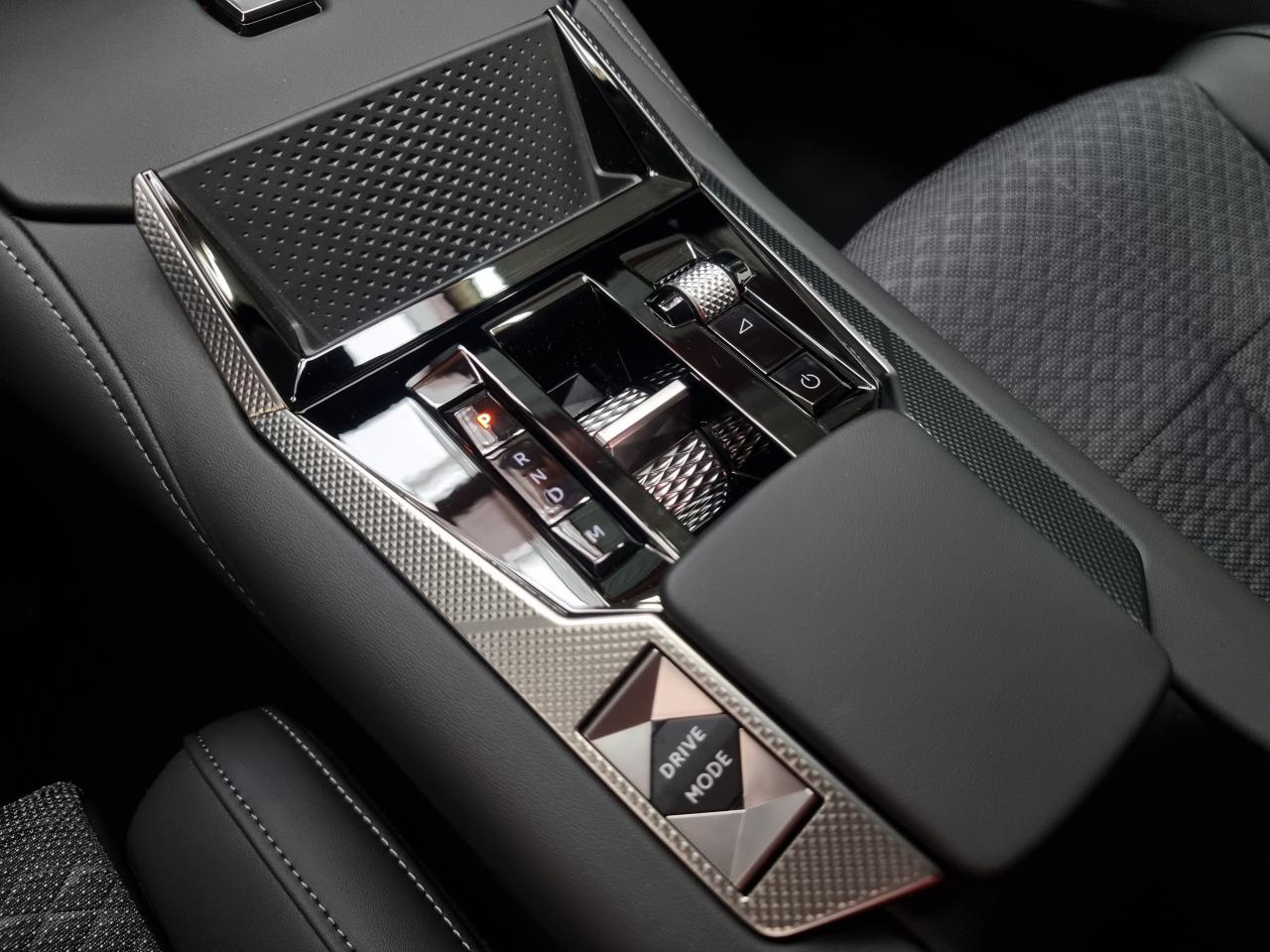 0679-0002640_p68 - DS - DS 4 - 2024 - photo 17