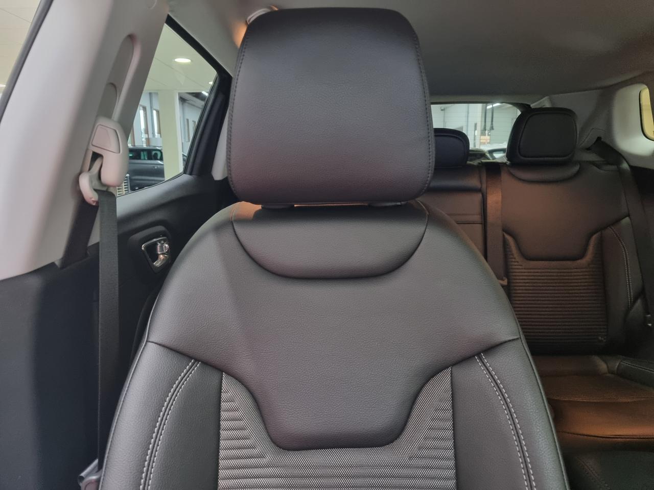 0679-0002727_p68 - JEEP - COMPASS - 2023 - photo 13