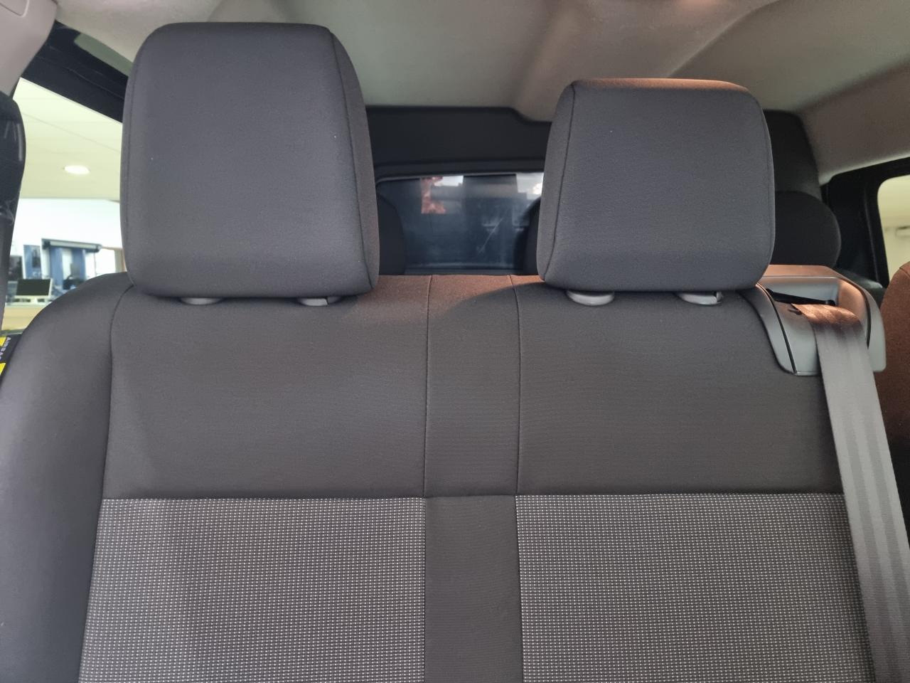 0679-0002822_p68 - PEUGEOT - EXPERT - 2025 - photo 17