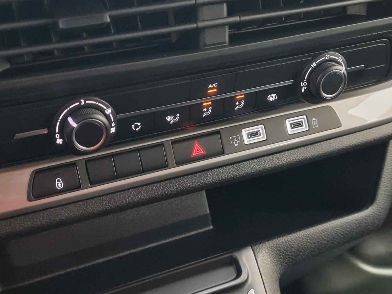 0679-0002933_p68 - CITROEN - JUMPY - 2025 - photo 18