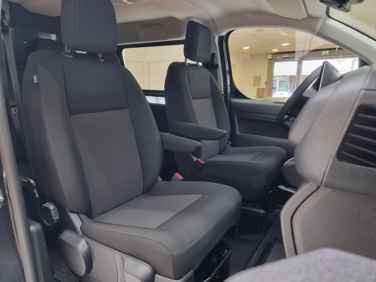 0679-0002933_p68 - CITROEN - JUMPY - 2025 - photo 11