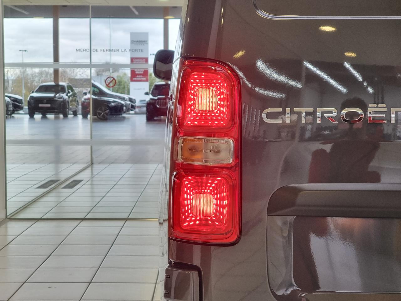 0679-0002933_p68 - CITROEN - JUMPY - 2025 - photo 8