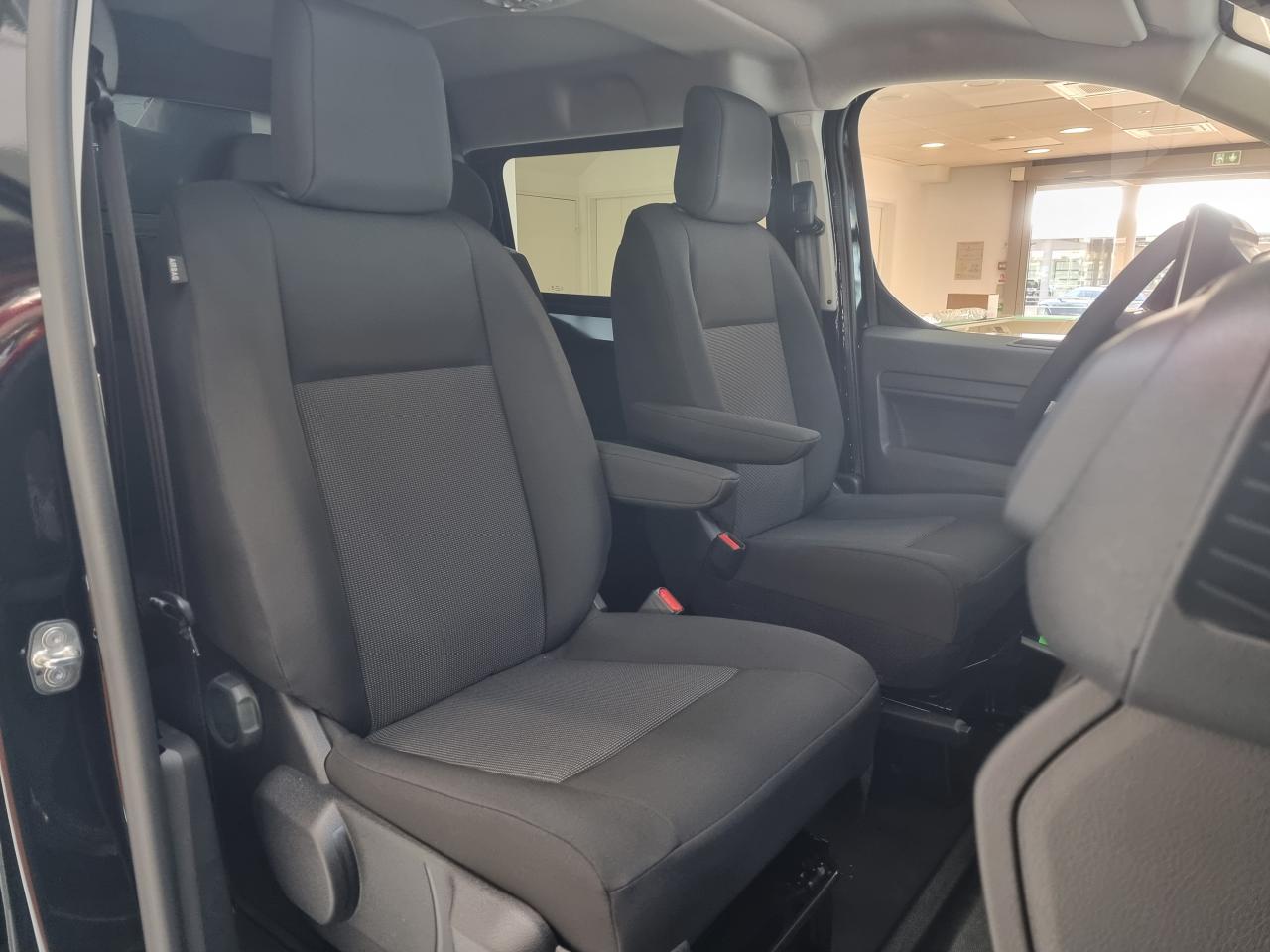 0679-0002935_p68 - CITROEN - JUMPY - 2025 - photo 12