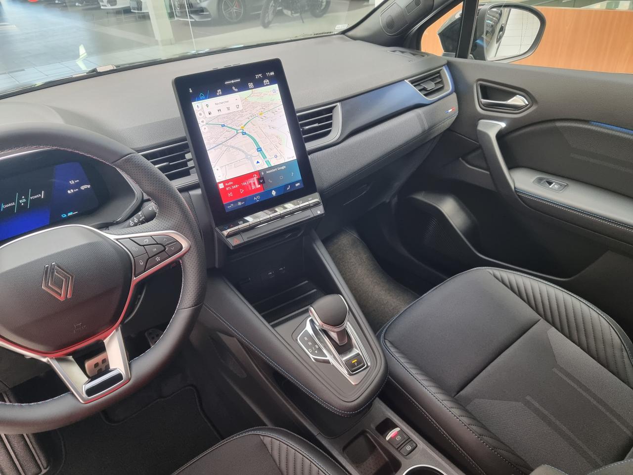 0679-0002975_p68 - RENAULT - SYMBIOZ - 2025 - photo 6