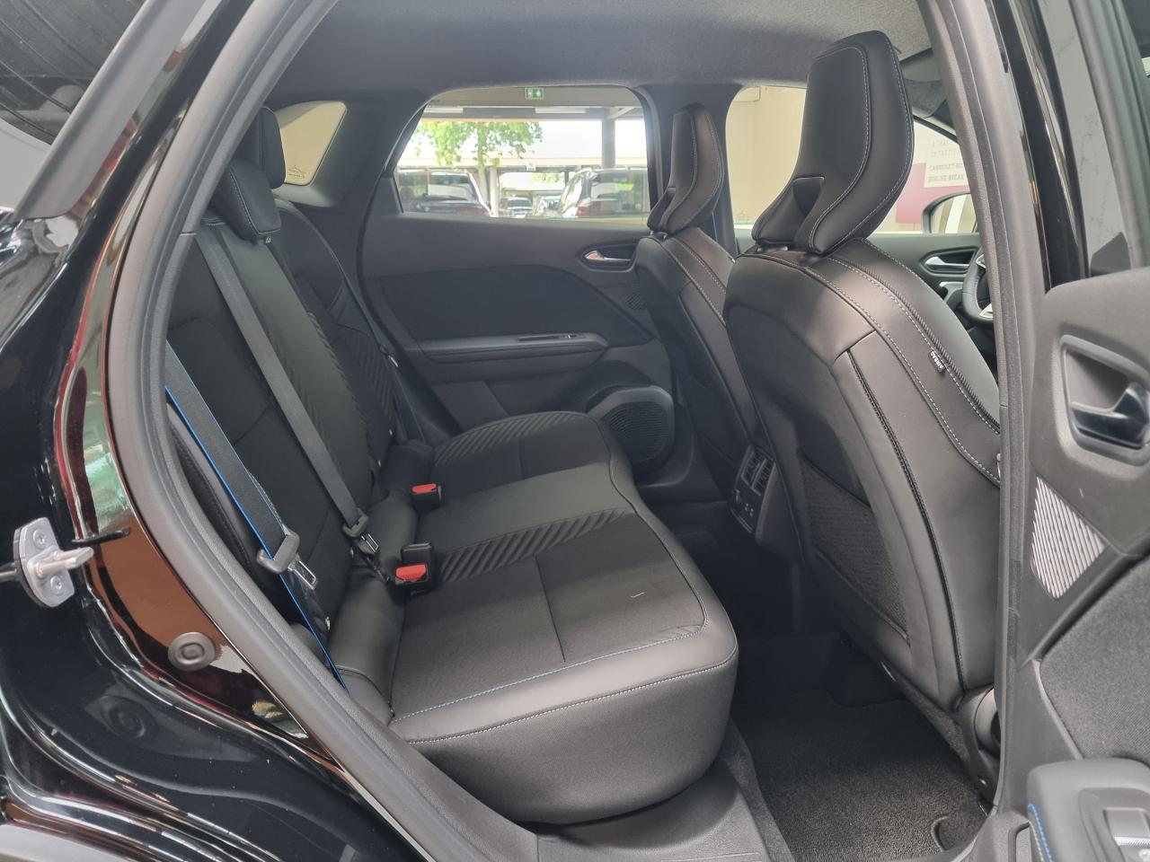 0679-0002975_p68 - RENAULT - SYMBIOZ - 2025 - photo 28