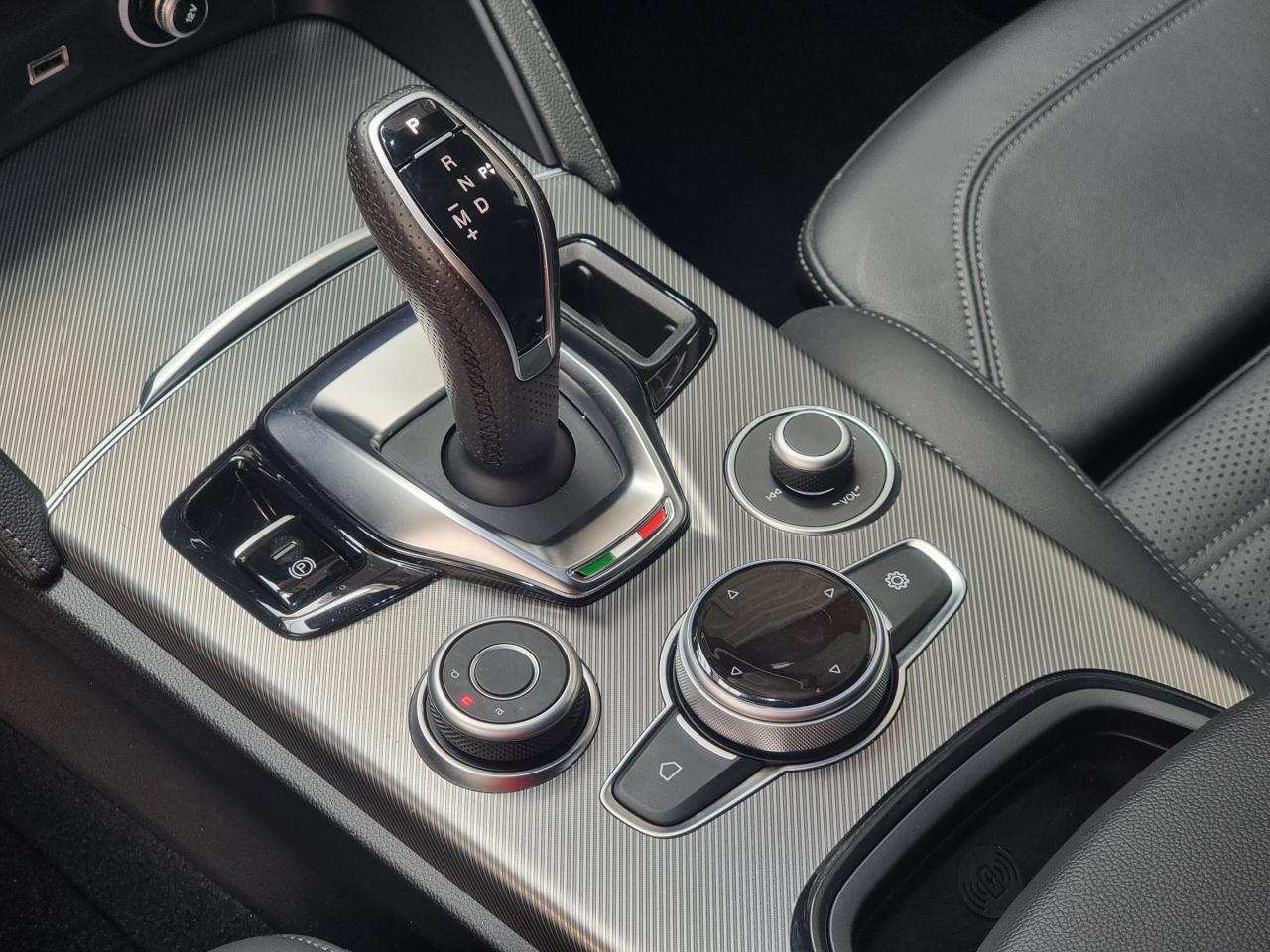 0679-0002979_p68 - ALFA ROMEO - STELVIO - 2024 - photo 20