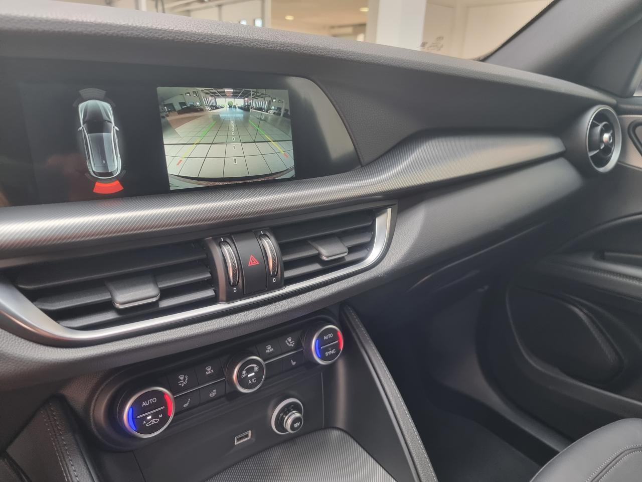 0679-0002979_p68 - ALFA ROMEO - STELVIO - 2024 - photo 25