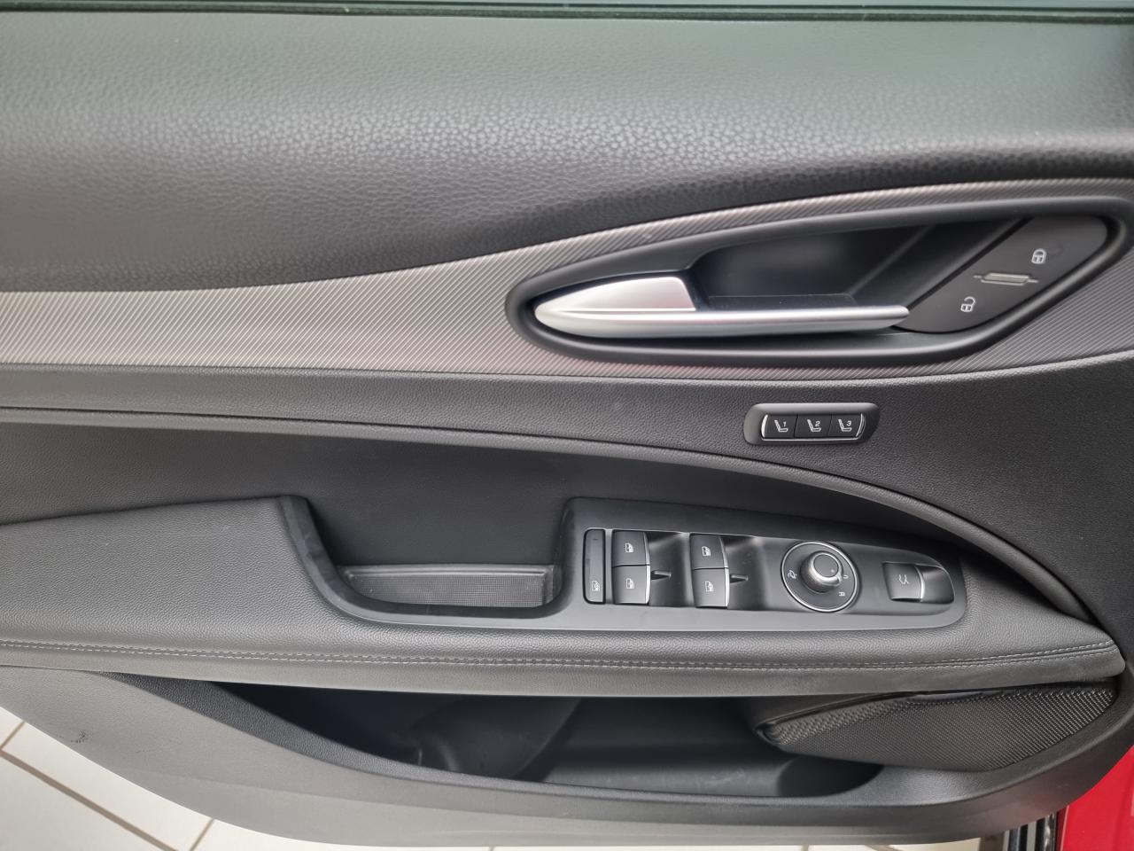 0679-0002979_p68 - ALFA ROMEO - STELVIO - 2024 - photo 18