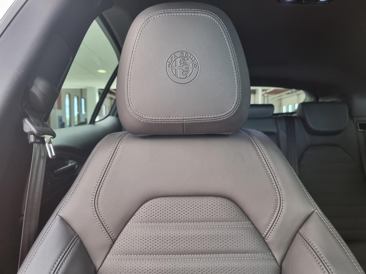 0679-0002979_p68 - ALFA ROMEO - STELVIO - 2024 - photo 16