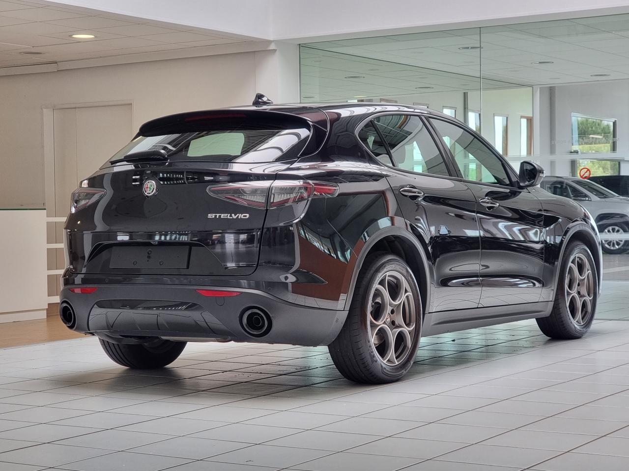 0679-0002983_p68 - ALFA ROMEO - STELVIO - 2024 - photo 2