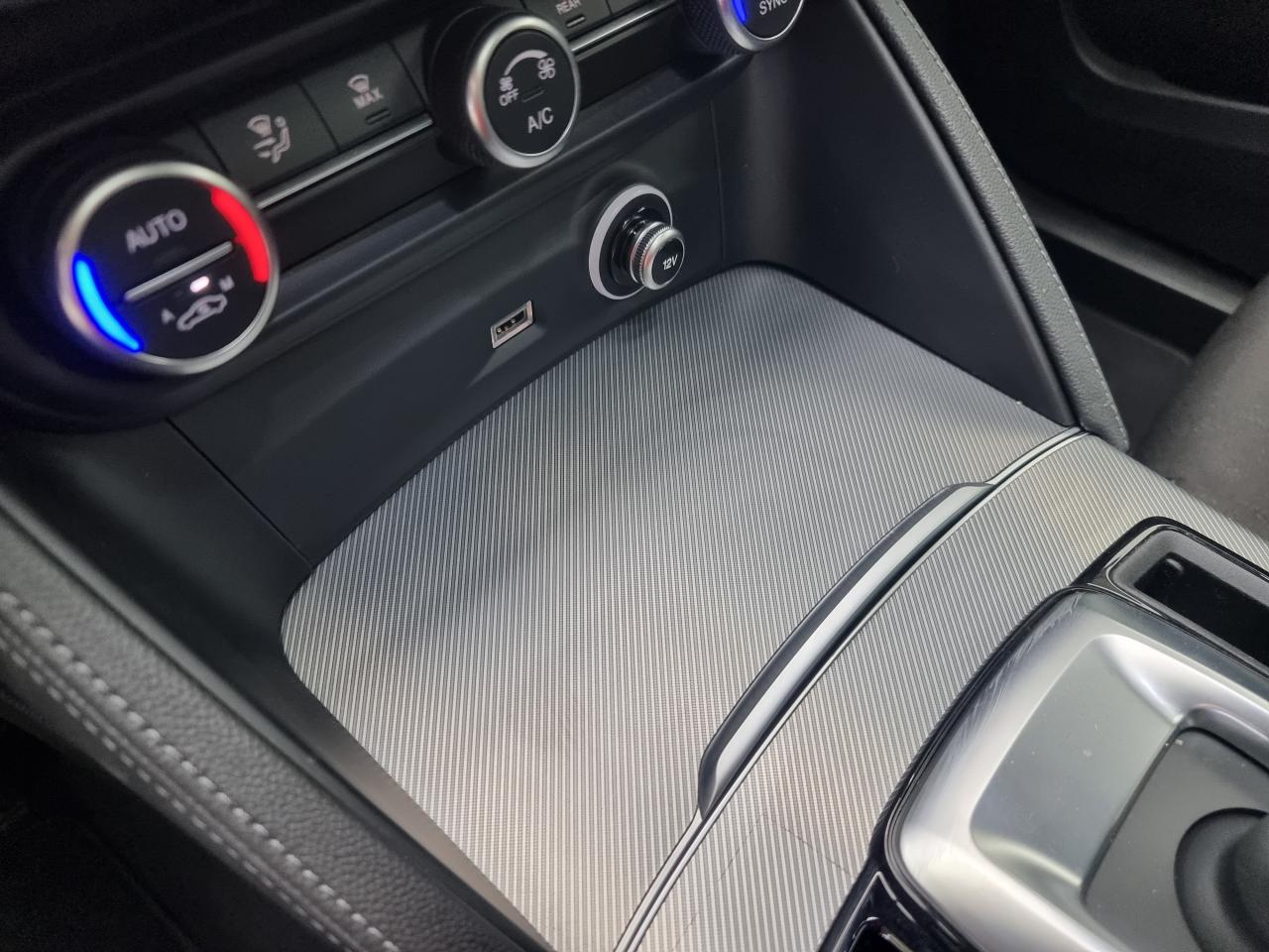 0679-0002983_p68 - ALFA ROMEO - STELVIO - 2024 - photo 23