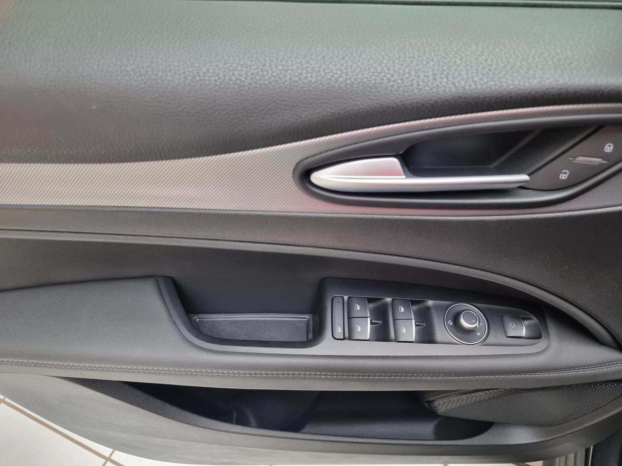 0679-0002983_p68 - ALFA ROMEO - STELVIO - 2024 - photo 18