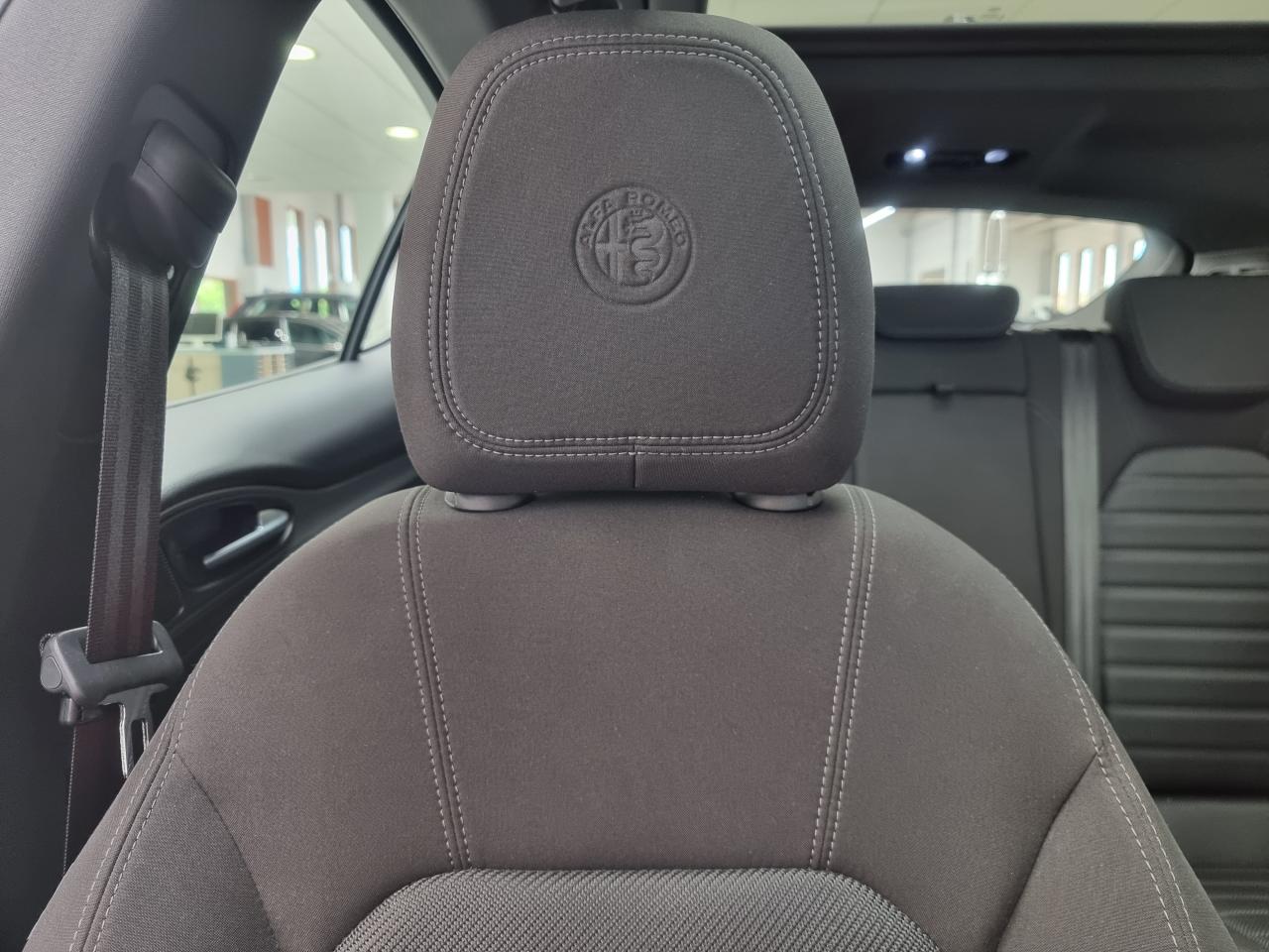 0679-0002985_p68 - ALFA ROMEO - STELVIO - 2024 - photo 16