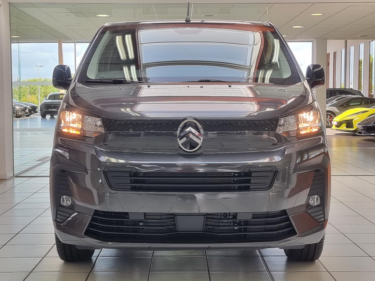 0679-0003001_p68 - CITROEN - JUMPY - 2025 - photo 3